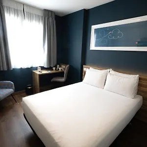 Hotel Travelodge Alcalá, Madri